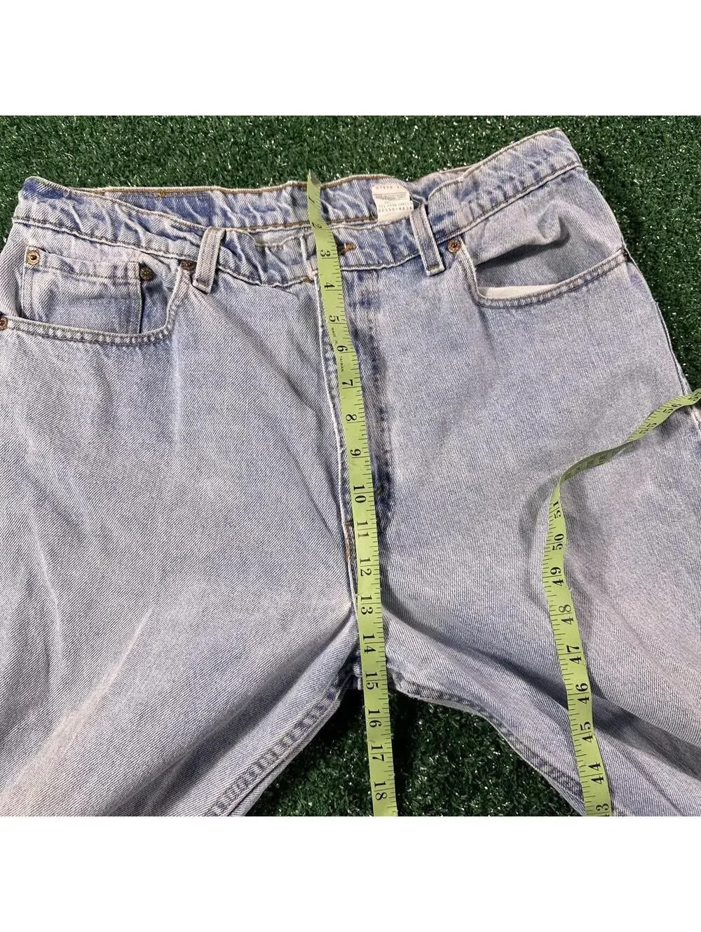 Retro paper tag Levi's 550 tapered leg relaxed fit blue denim jeans pants 38x34